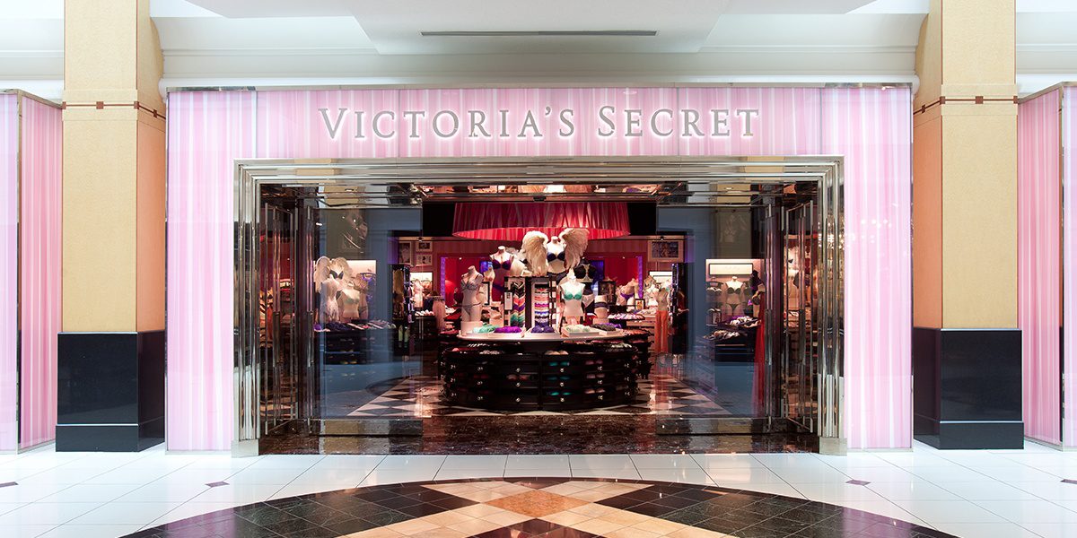 Victoria's Secret | Pink Store Front